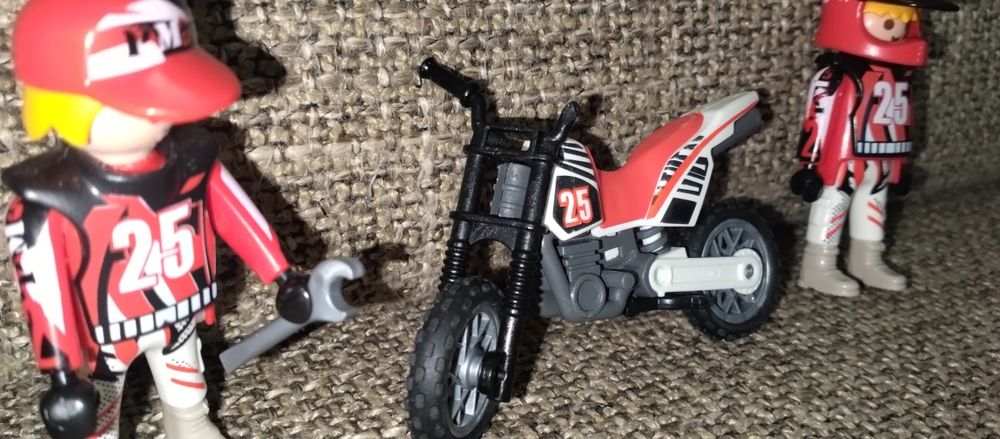 2 Playmobil + mota racing