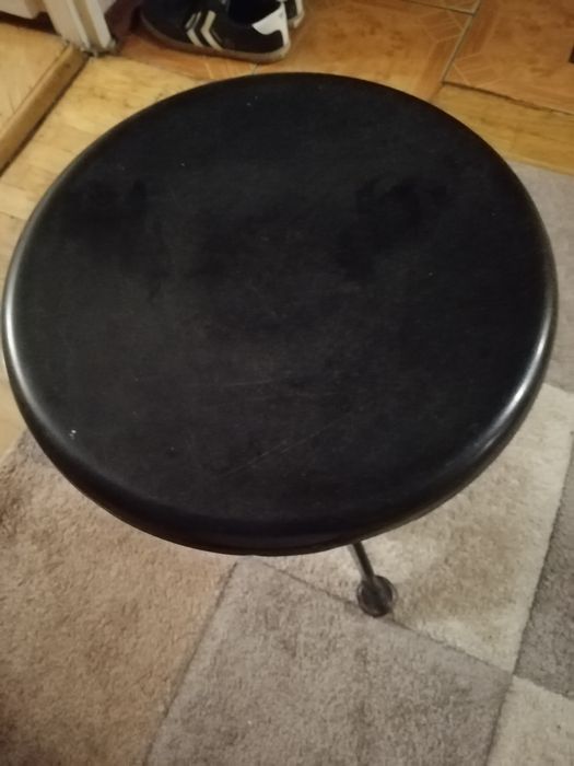 піаніно крісло регулюється