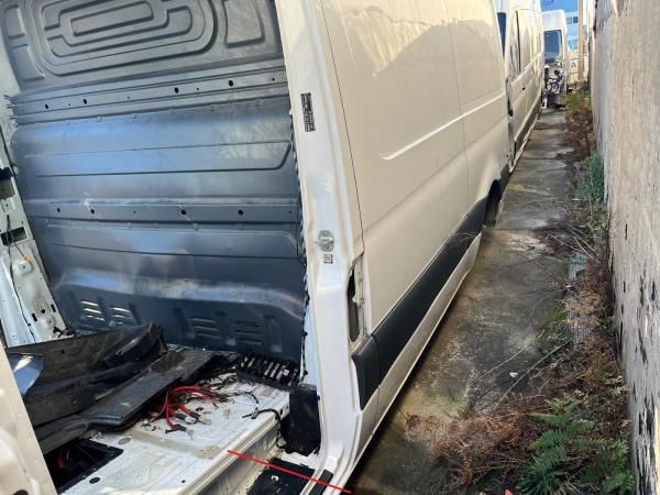 Painel trás esquerdo MERCEDES-BENZ Sprinter 3,5-t (907, 910)