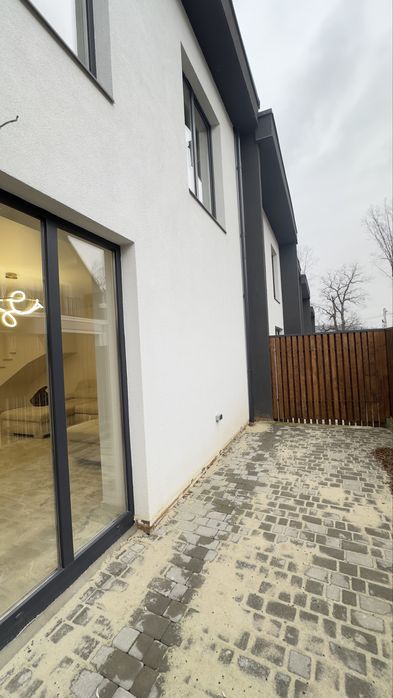 Продається Таунхаус на Рощі   зданий з меблями