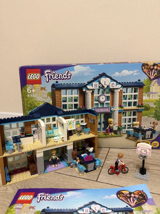 Конструктор LEGO Friends Школа 41682, Lego Disney Попелюшка 41146