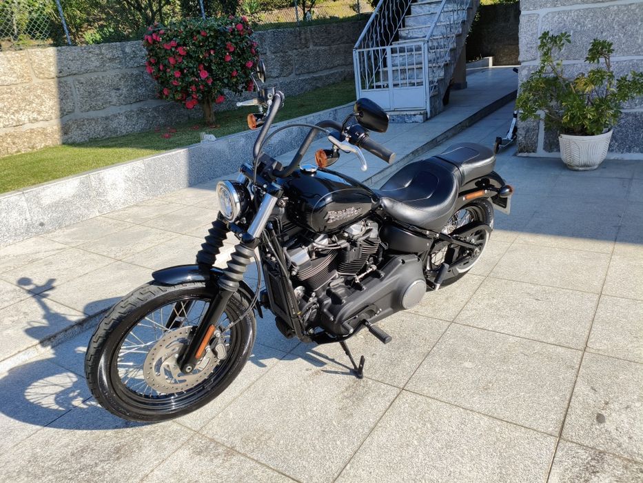 Harley Davidson softail street bob