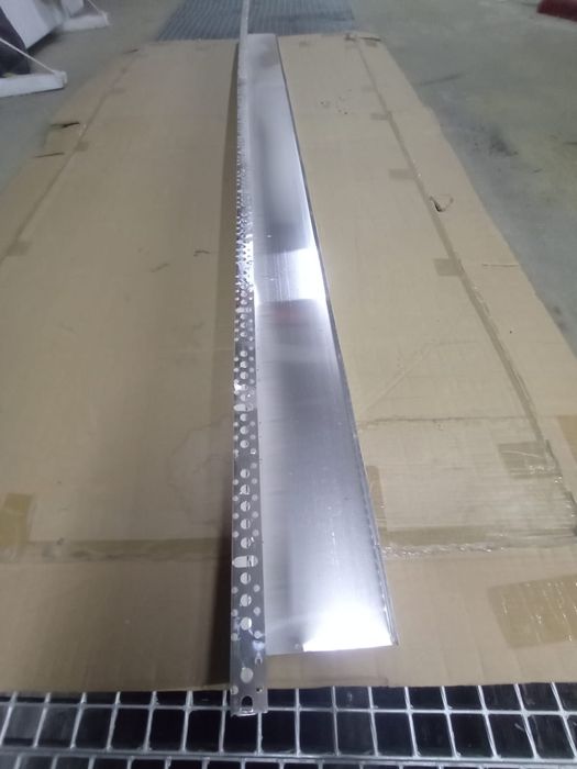 Listwy pod styropian