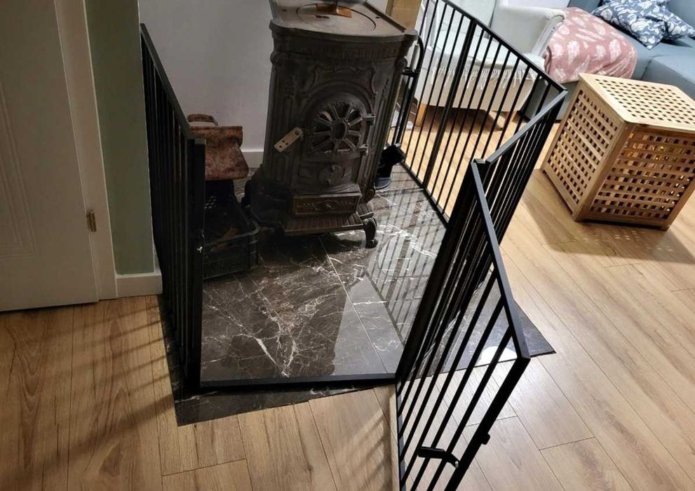 Bramka Barierka Zabezpieczająca Osłona do Kominka Pieca Ochronna