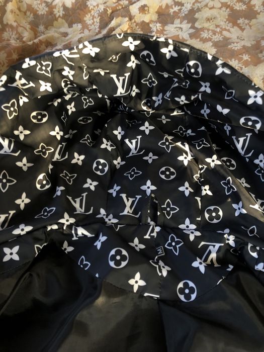Куртка в стилі Louis Vuitton