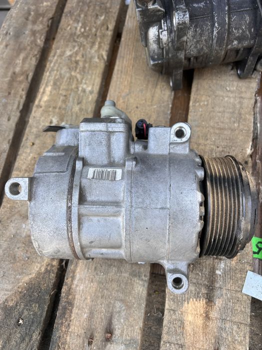 Компрессор кондиционера Denso Mercedes C207, W204, W212 A0022303211