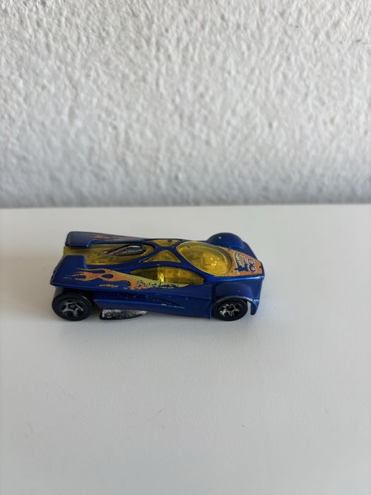 Car Hot Wheels Sling Shot 2001