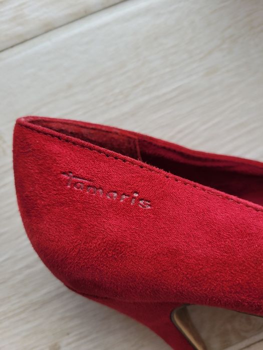 Bordowe buty szpilki czółenka zamszowe Tamaris 37