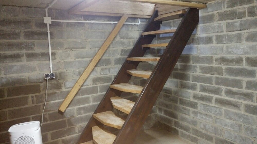 Schody drewniane na beton  , wolnostojace , kacze
