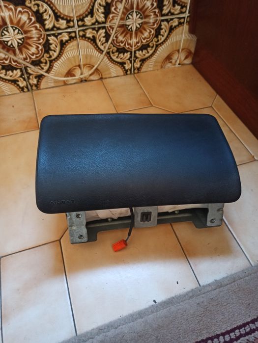 Peças Truimph,Airbag Audi,Maxilas travões,Grelha Honda,faróis Toyota,