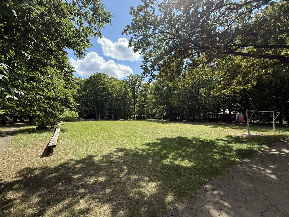 Продаж земельної ділянки 5.7 Га з базою відпочинку Умань