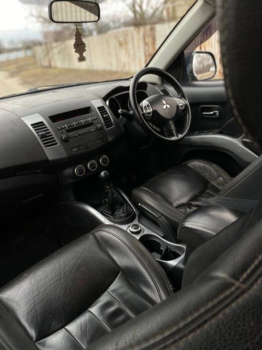 Разбор Mitsubishi Outlander  XL (2010) 2.2 disiel