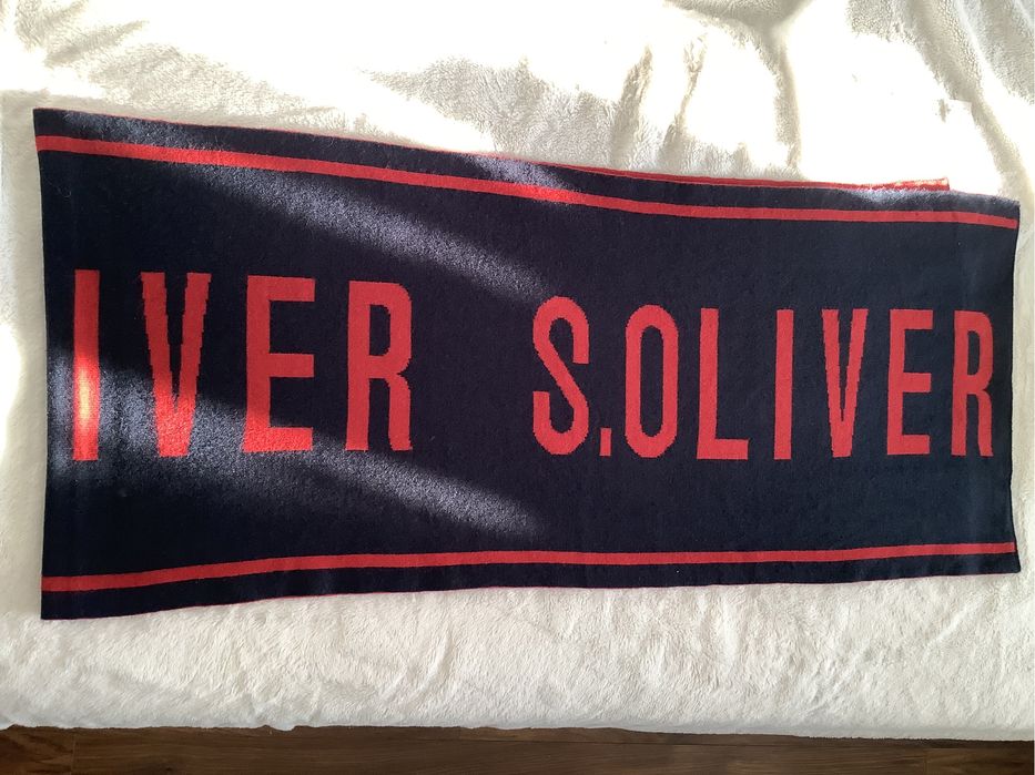 Długi damski dwustronny szal s.Oliver