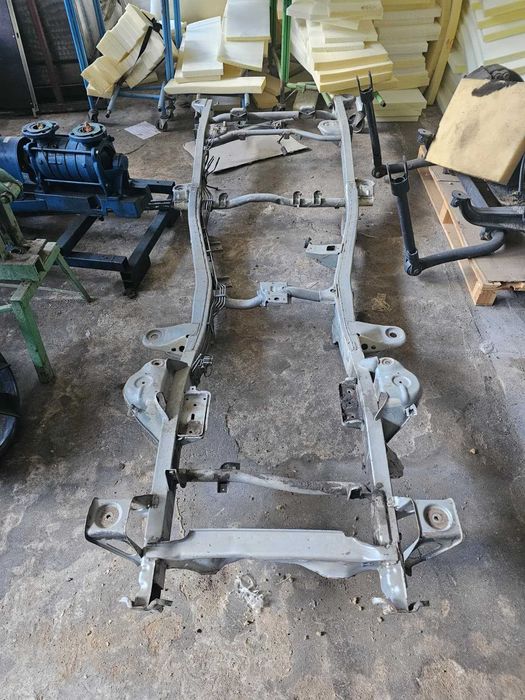 Rama Suzuki Jimny 4WD zdrowa rama przekładka