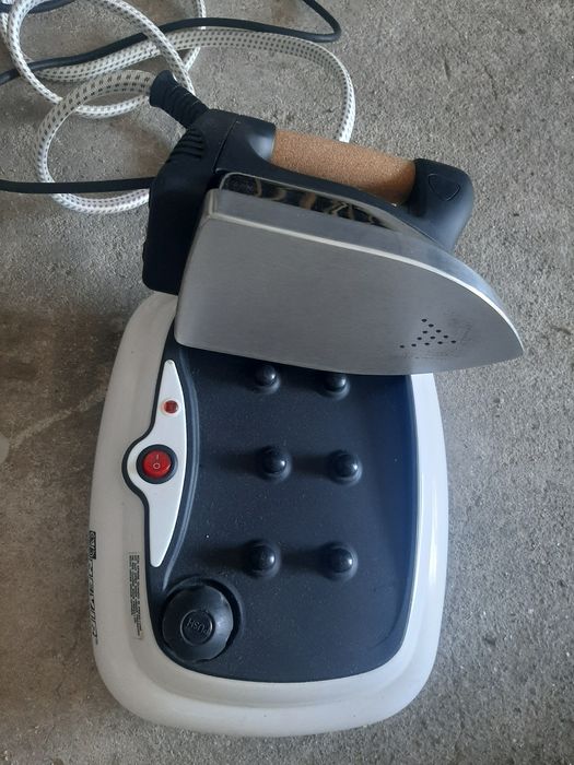 Ferro de engomar NEVIR