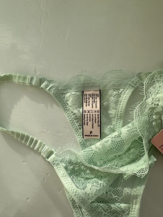 Продам нові мереживні трусики стрінги с-м з біркою