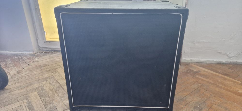 Kolumna basowa 300W, 4x10, brak tylniego panelu