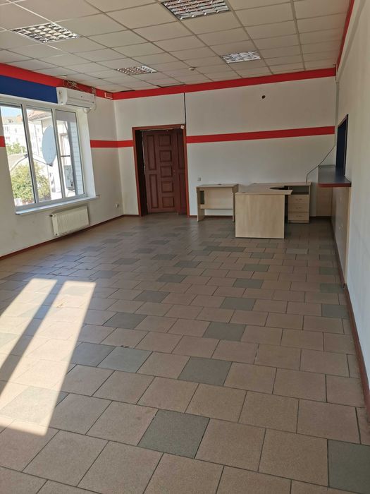 Здам в оренду комерційне приміщення площею 62.4м.кв