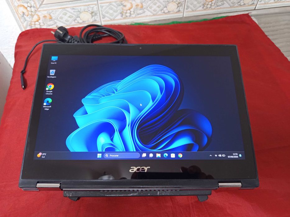 Ecrã Touch Core i5/Ram 16gb/SSD Nvme 256GB