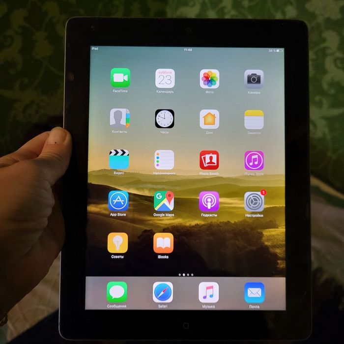 Apple iPad Retina (4 Gen) 16GB Wi-Fi black (MD910TU/A)
