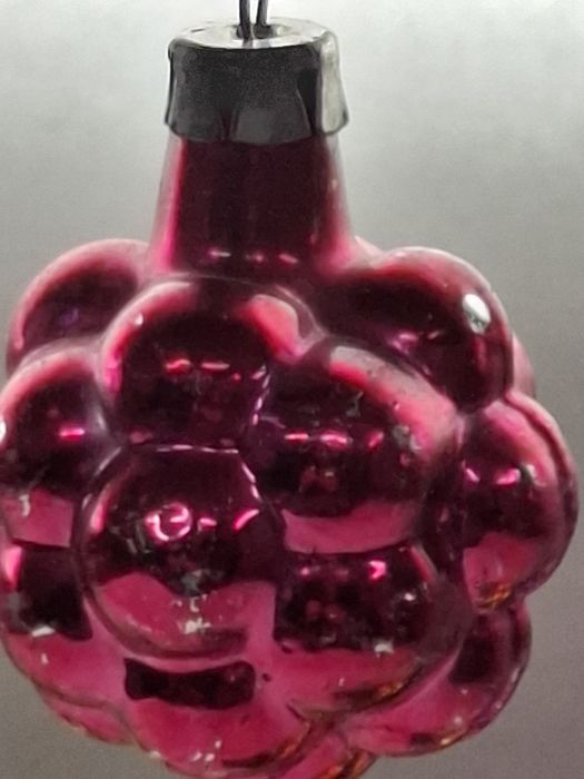 Bombki malinki 8 szt prl