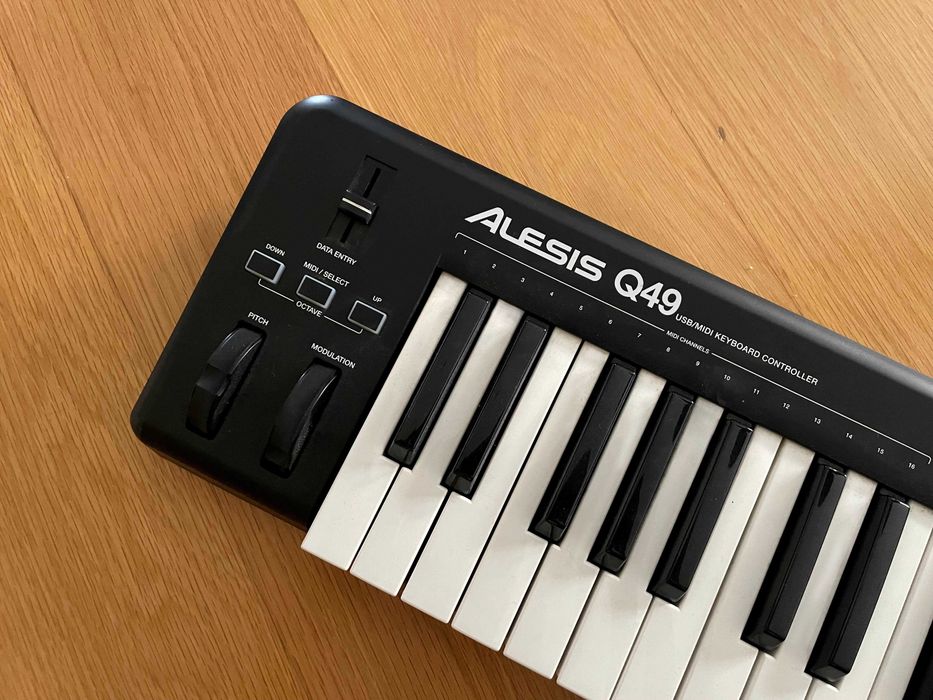 Alesis Q49 MK2 Teclado Controlador MIDI