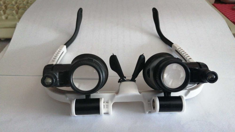 Лупа Окуляри бінокулярні з підсвічуванням 9892H-1 (кратність 8х, 23x)