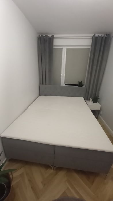 Łóżko sypialniane w super stanie!