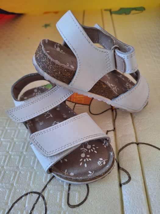Дитяче взутя  , босоніжки  , крокси