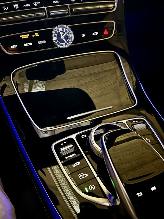 Mercedes E220 d AMG full extras - Nacional - Como nova