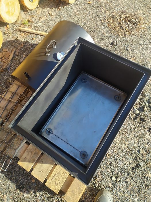 Коптильня гарячого копчення.