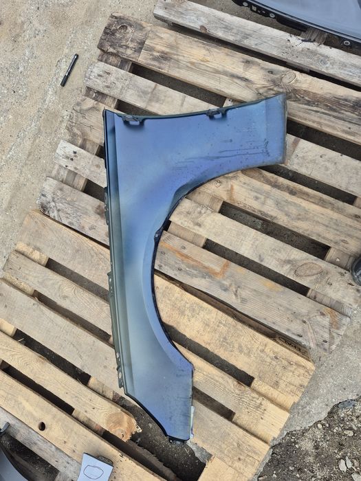 Błotnik przedni prawy Audi a4 b9