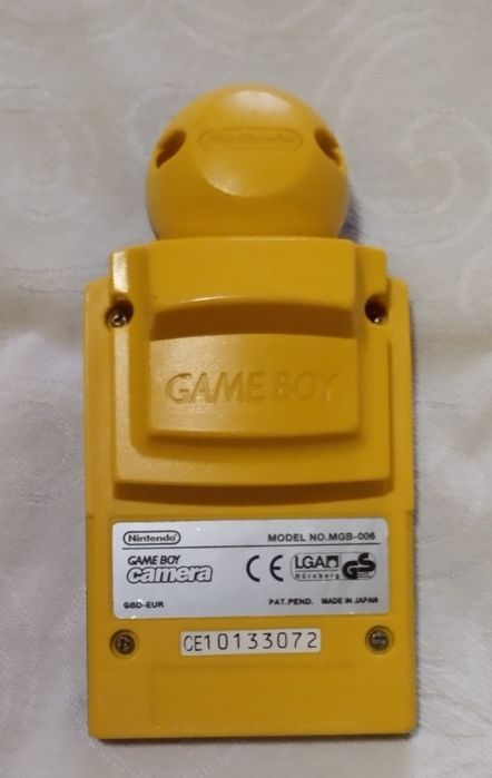 Game Boy Color com Câmara (anos 90)