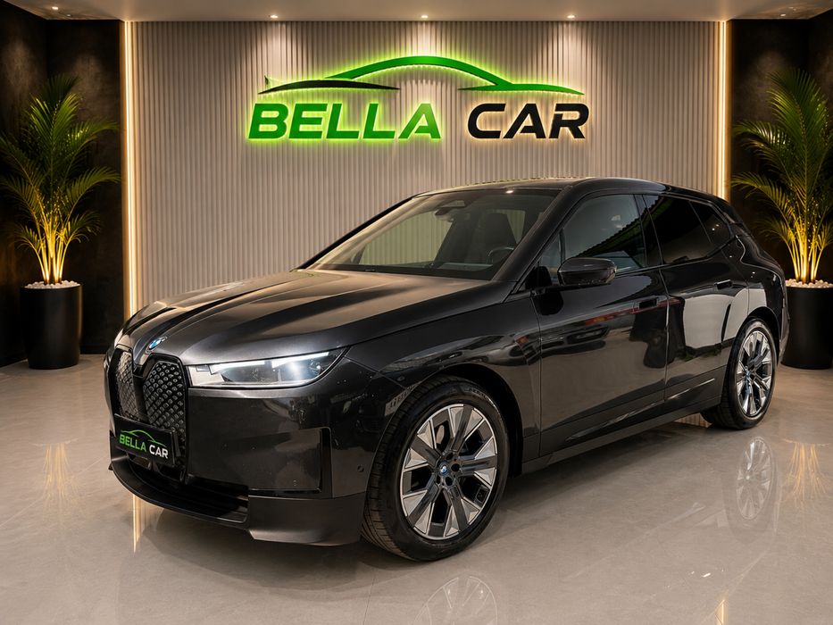 BMW iX xDrive40 — photo 3
