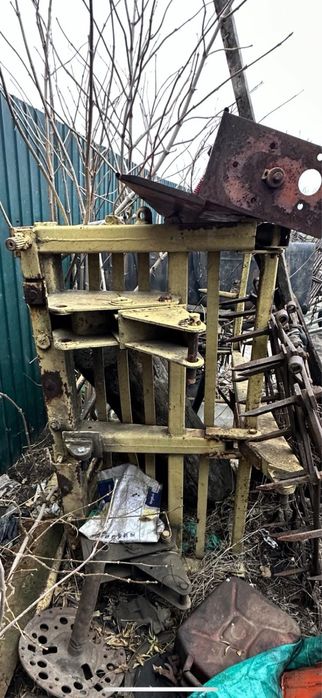 Продам фронтальный погрузчик