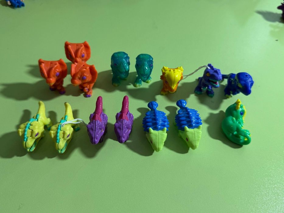 Kinder joy Jurassic Word / Іграшка Кіндер Джой Світ Юрського Періоду