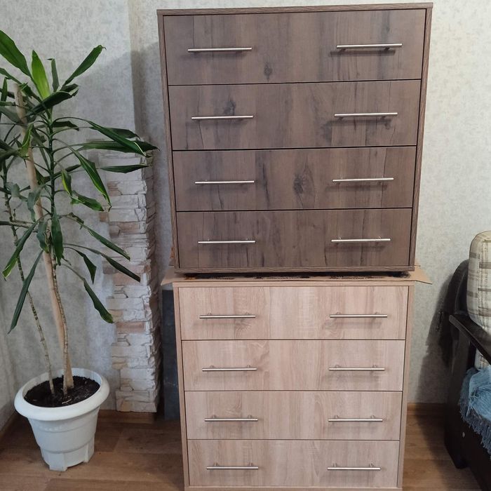 Продажа комодів, на чотири шухляди,