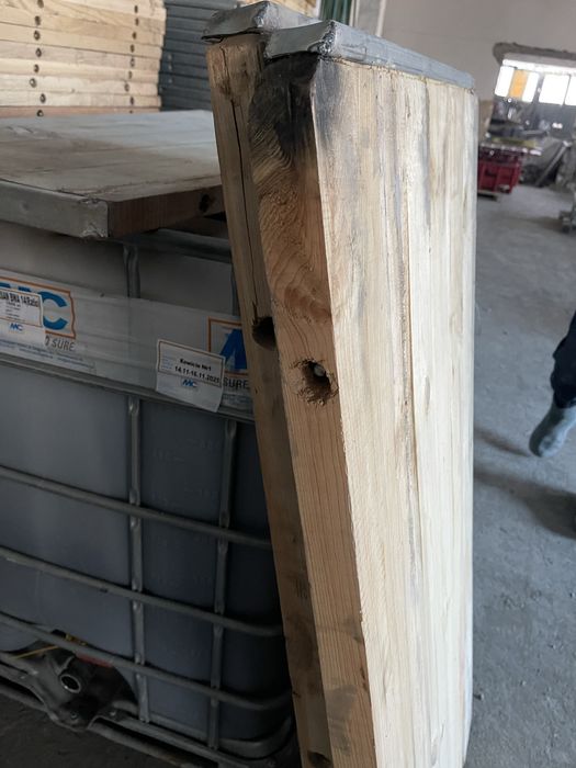 Піддон технологічний  для вібропреса. Деревʼяний піддон.