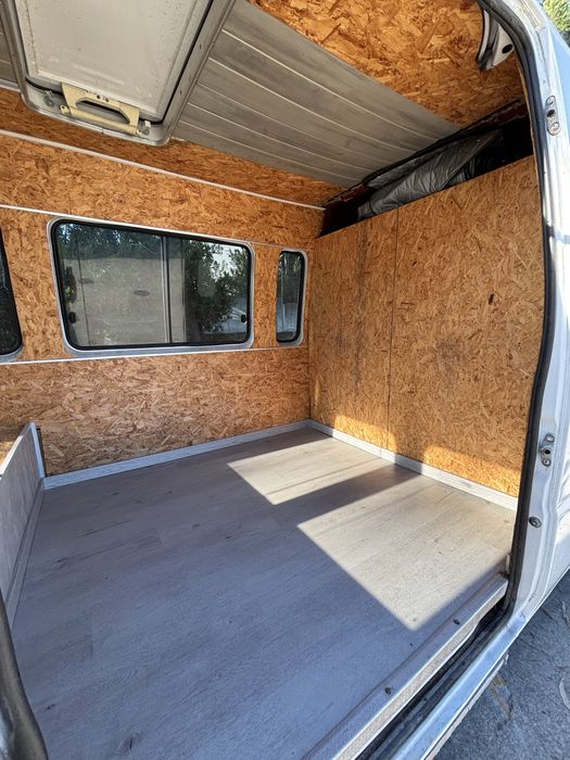 PEUGEOT BOXER 2.4D | DORMITÓRIO ESPECIAL