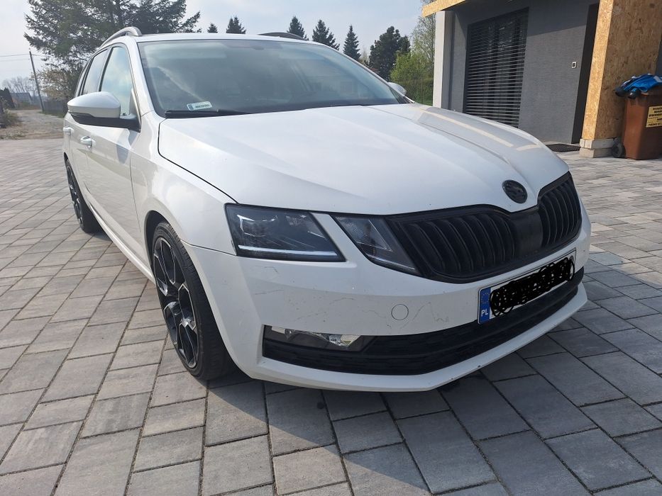 Octavia 1.5 ,przebieg autostradowy,wymiana oleju co 15tys.km.od nowości.