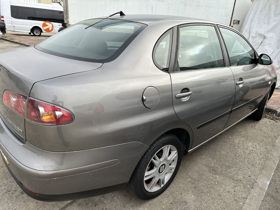 Seat Cordoba 2003 Gasolina para Peças