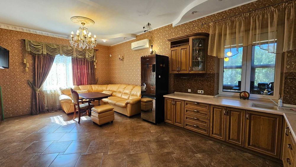 Продаж будинку-бункер 250м  Гореничі! Киів  10 хв!
