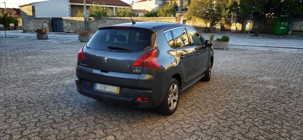 PEUGEOT 3008 1.6 HDI - 2011 - Excelente Oportunidade — photo 4