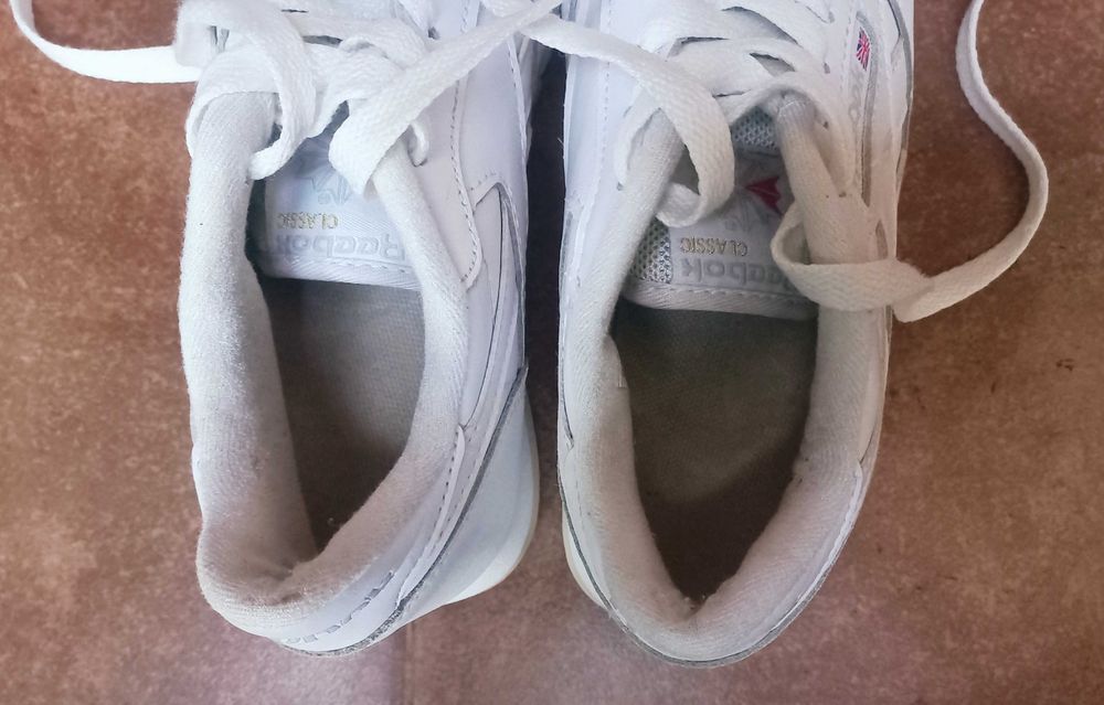 Кросівки легкі в місто на літо жіночі для дівчини оригінал Reebok 37 розмір 23.5 см устілка