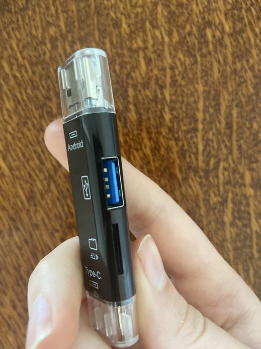 Багатофункціонаоьний перехідник 5 в 1. USB 2.0