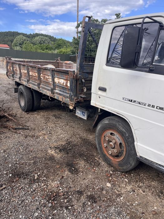 Isuzu 3300 com revisões feitas