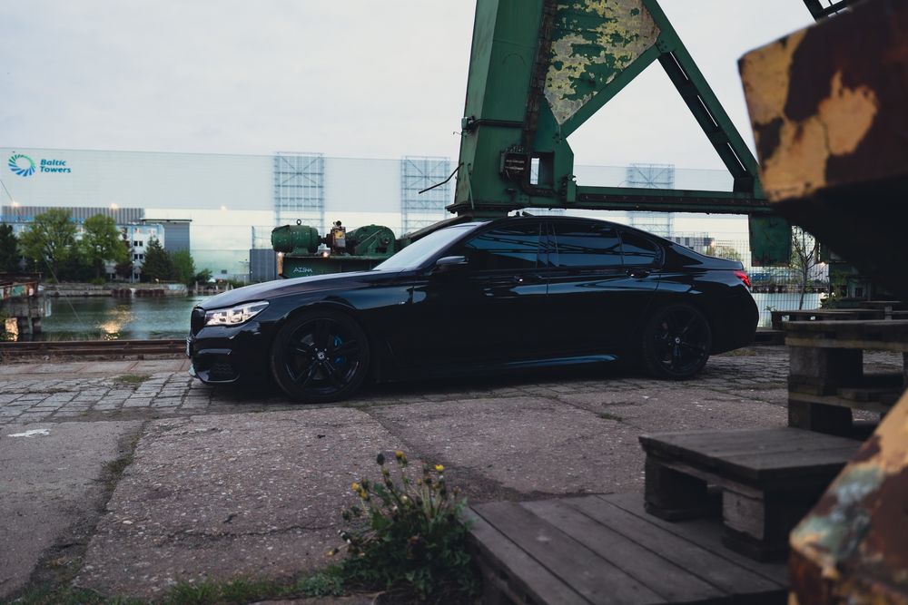 BMW 740d xDrive M pakiet G11 400KM 900Nm
