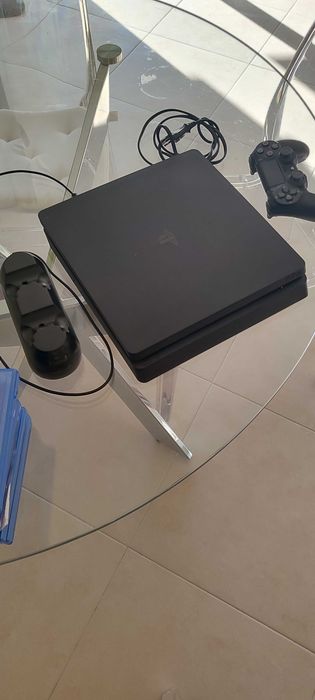 PlayStation 4 slim