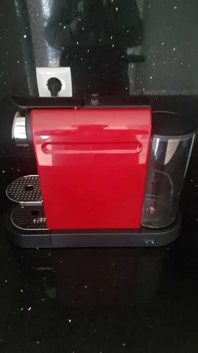Nespresso CitiZ Cherry Red - Como NOVA