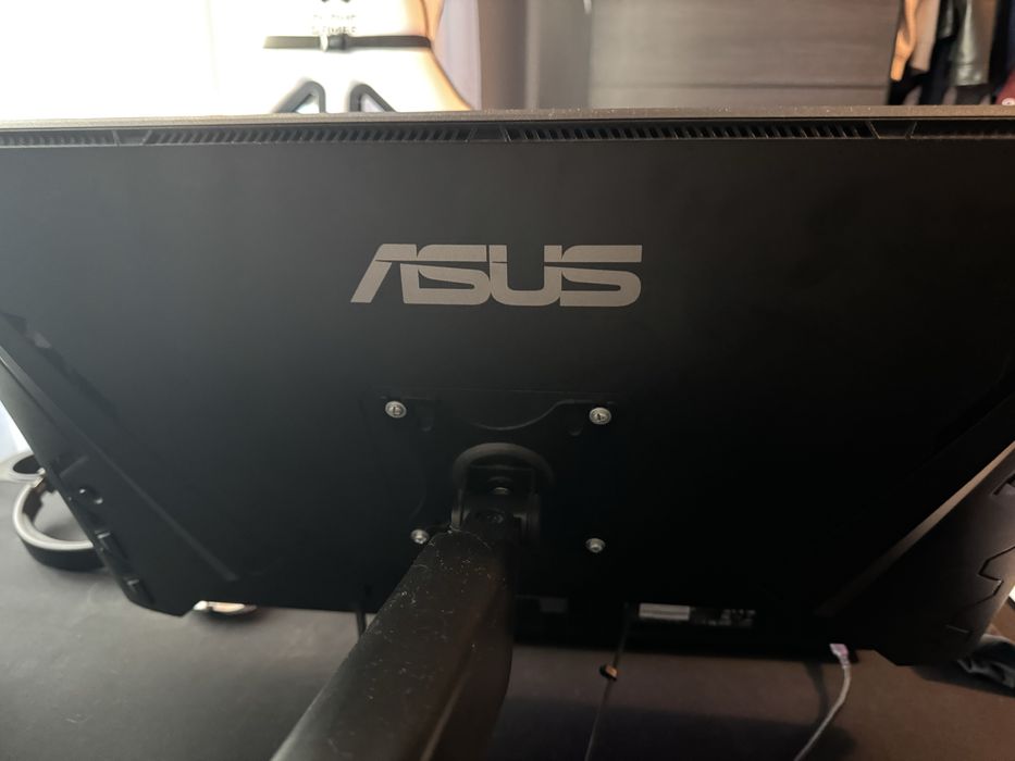 Monitor asus modelo VG3A 180hz 1440p(2k) , painel fast ips como novo